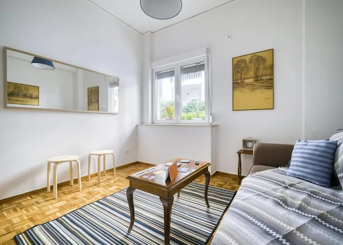 Bright Colourful Apartment City Center