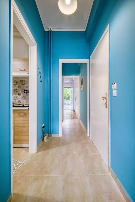 Apartment Bright Colourful Center